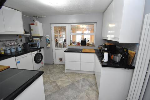 2 bedroom terraced house for sale, Turner Close, Houghton Regis, Dunstable, Bedfordshire, LU5