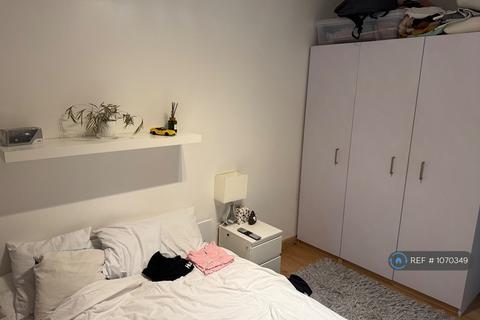 1 bedroom flat to rent, Lilburne Gardens, London, SE9
