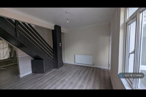 2 bedroom terraced house to rent, Prince Street, Newport, NP19