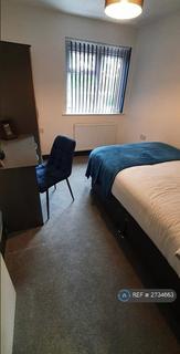 1 bedroom in a house share to rent, Selcroft Avenue, Birmingham, B32