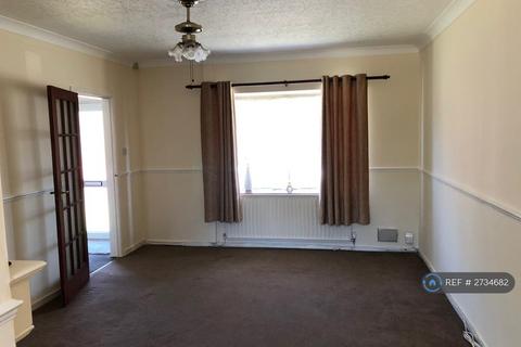 3 bedroom semi-detached house to rent, Miles Meadow, Coventry, CV6