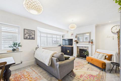 2 bedroom flat for sale, Shirley Drive, Worthing BN14