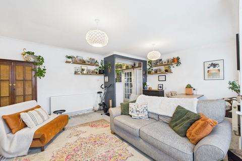 2 bedroom flat for sale, Shirley Drive, Worthing BN14