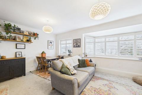 2 bedroom flat for sale, Shirley Drive, Worthing BN14