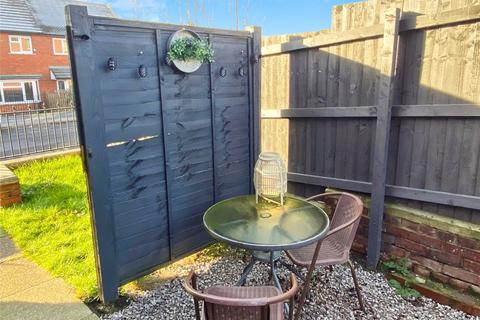 3 bedroom semi-detached house for sale, Maple Road, Chickenley, Dewsbury, WF12