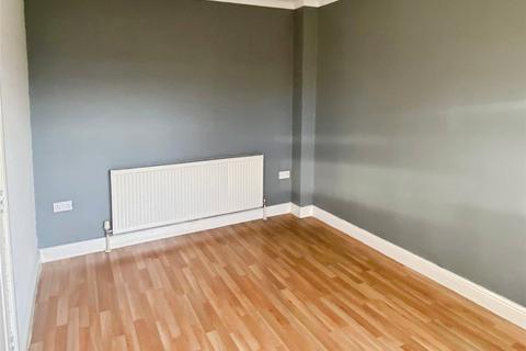 3 bedroom end of terrace house for sale, Oakwood Mews, Soothill, Batley, WF17