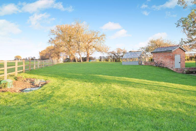 Top garden aspect