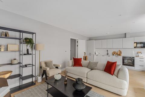 2 bedroom flat for sale, Beatrice Road, London, SE1