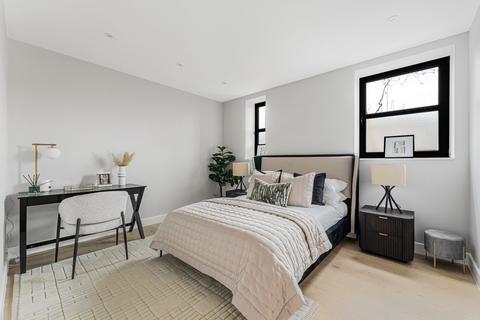 2 bedroom flat for sale, Beatrice Road, London, SE1