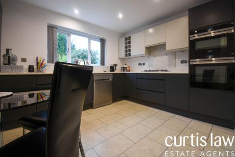 4 bedroom detached house for sale, Park Close, Ribbleton, PR2