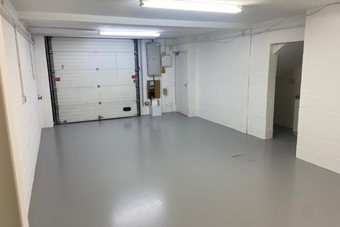 Industrial development to rent, Whittle Rd Salisbury SP2 7YS