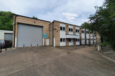 Warehouse to rent, Unit B4 Ullswater Cres Coulsdon CR5 2HT