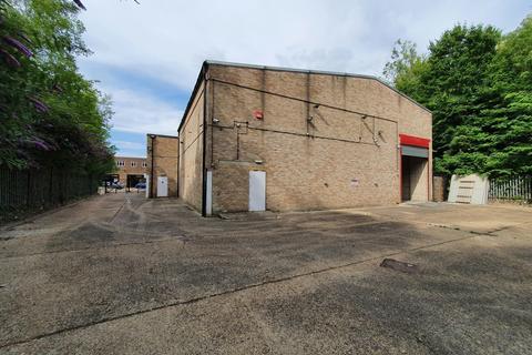 Warehouse to rent, Unit B4 Ullswater Cres Coulsdon CR5 2HT