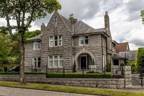 undefined, King's Gate, Aberdeen, AB15
