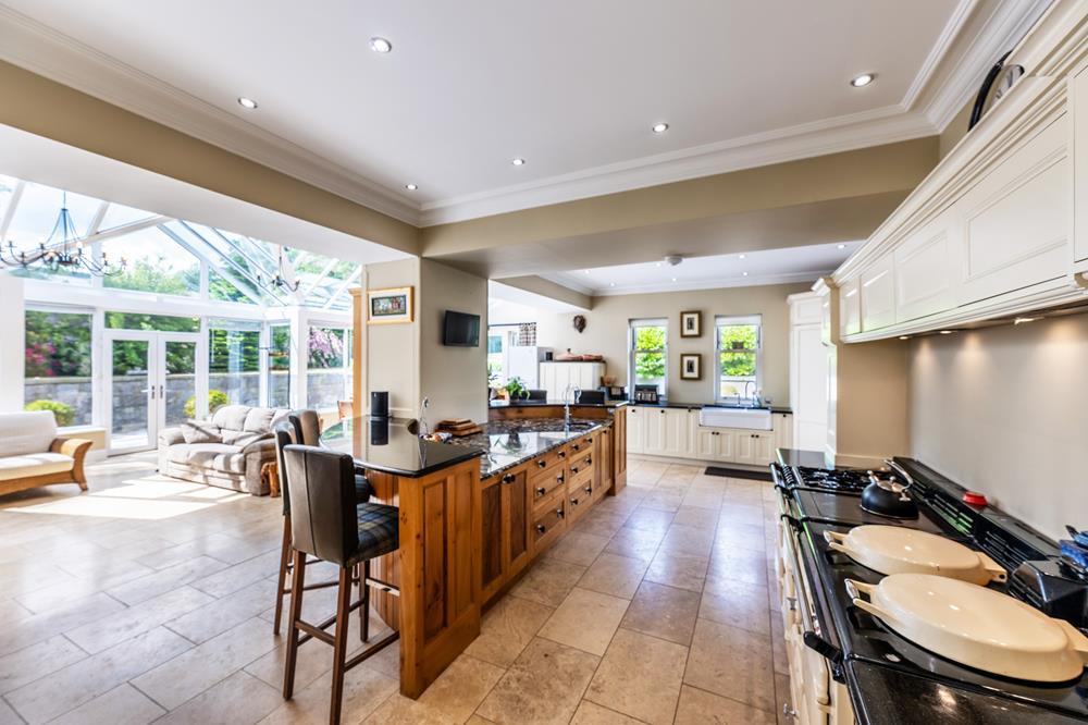 Kitchen 4