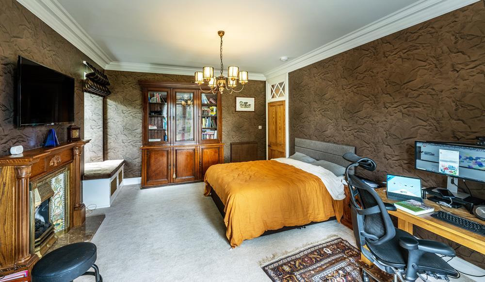 Master bedroom 2