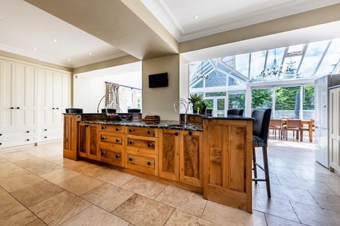 5 bedroom detached house to rent, King's Gate, Aberdeen, AB15