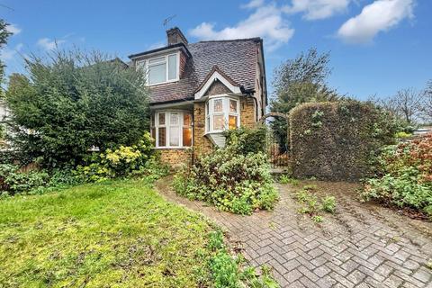 4 bedroom semi-detached house for sale, Selsdon CR2