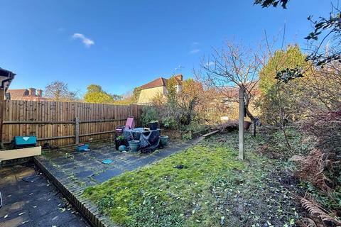 undefined, Selsdon CR2