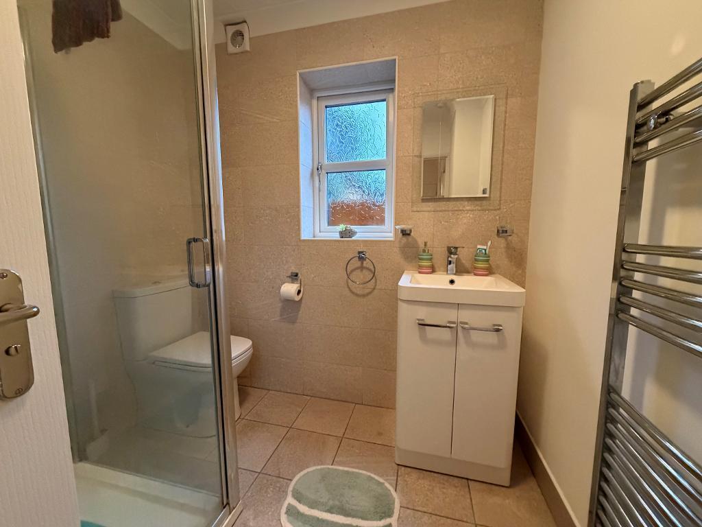 GF Shower Room