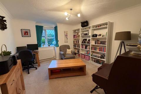 4 bedroom detached house for sale, The Close, Willerby, Hull, HU10 6JE