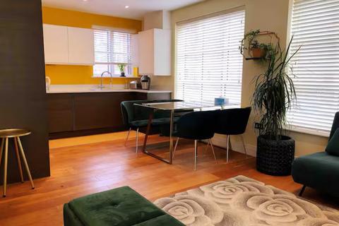 undefined, 6 Castle Row, London W4
