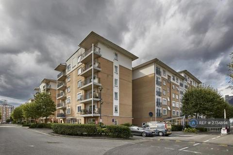 2 bedroom flat to rent, Settlers Court, London, E14