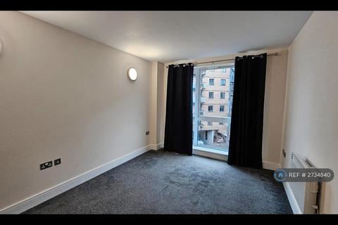 1 bedroom flat to rent, Grove Court, London, SE15