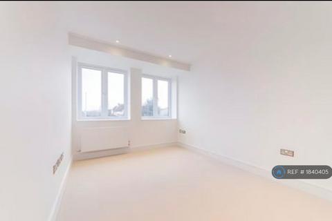 1 bedroom flat to rent, Burlington House, Waltham Cross, EN8