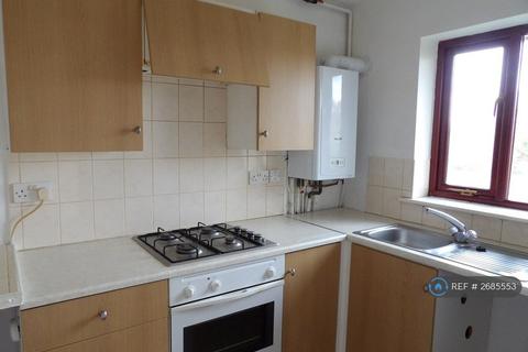2 bedroom flat to rent, Ermington Court, Heywood, OL10