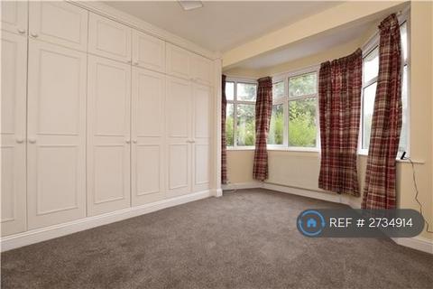 1 bedroom flat to rent, Leith Close, London, NW9