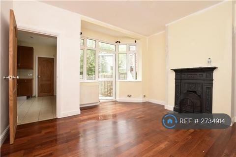 1 bedroom flat to rent, Leith Close, London, NW9