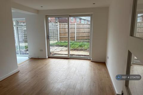 3 bedroom semi-detached house to rent, Brookfield Gardens, Manchester, M22