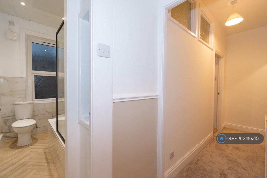 Landing/Hallway