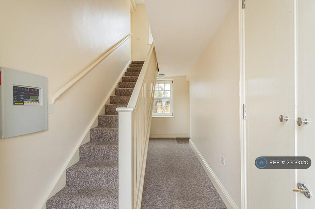 Communal Hall/Stairs
