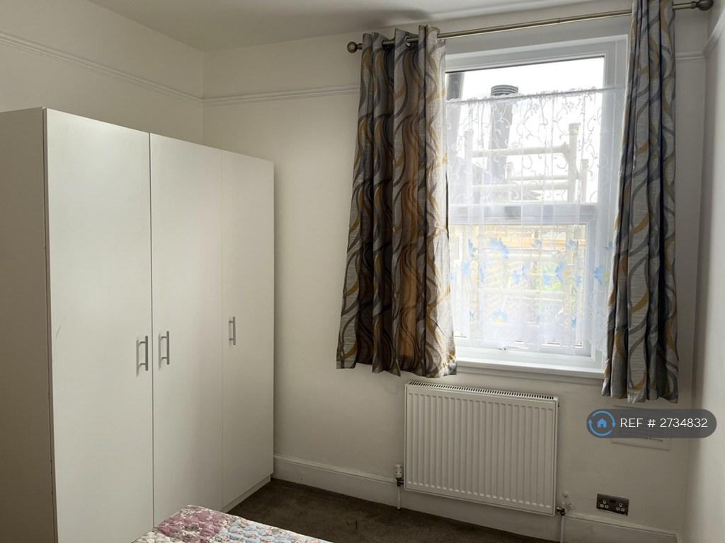 Bedroom- Window Wardrobe
