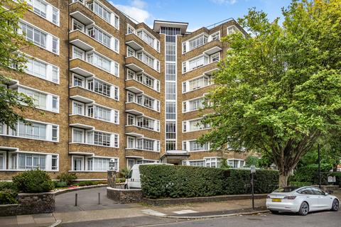 Studio to rent, Prince Albert Road, London, NW8