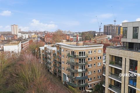 1 bedroom apartment for sale, Goldsmiths Row, Hackney E2
