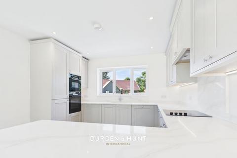 undefined, Northlands Approach, Langdon Hills SS16