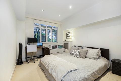 1 bedroom property to rent, Grove End Road, St John's Wood, London, NW8
