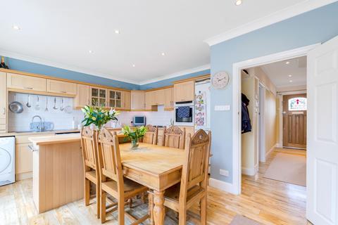 4 bedroom semi-detached house for sale, Ravensbourne Avenue Bromley BR2