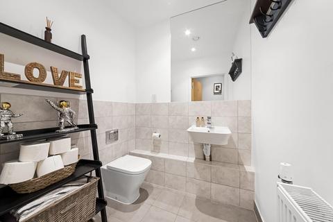 2 bedroom apartment for sale, Eaton Walk, Peckham, London, SE15