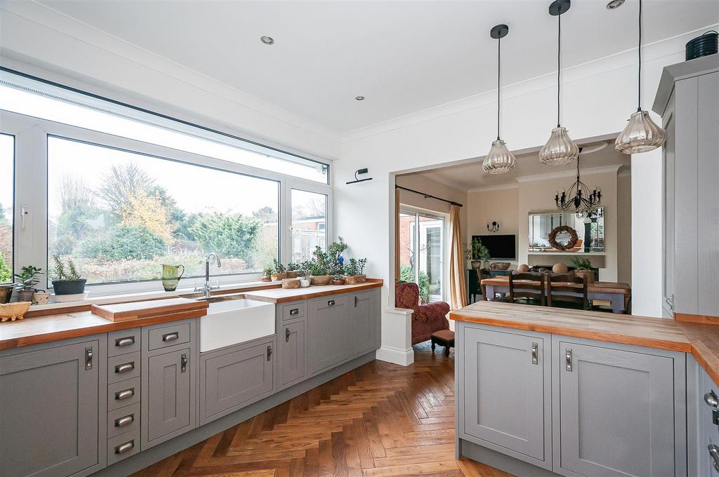 112 HOOK ROAD10.jpg