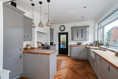 4 bedroom detached house for sale, Hook Road, Goole
