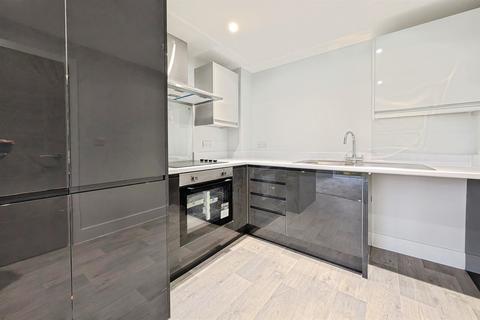 undefined, Canal Walk, Southampton SO14