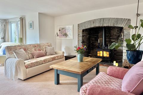 4 bedroom detached house for sale, Tregolds Farmhouse, St. Merryn, PL28