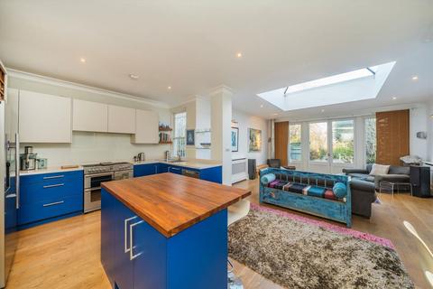 undefined, Chartfield Avenue, London SW15