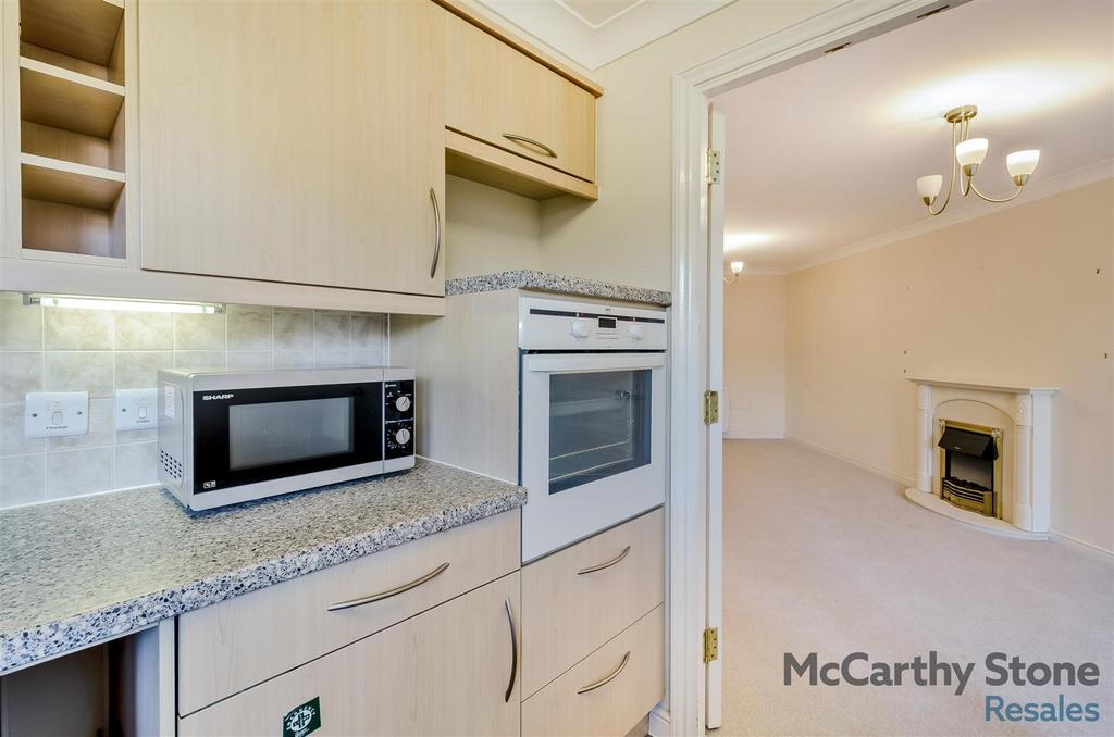 8673356-interior19.jpg