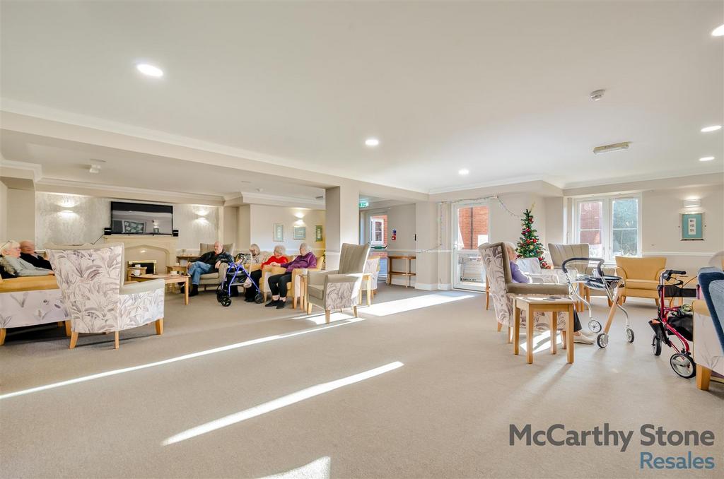 8673356-interior26.jpg