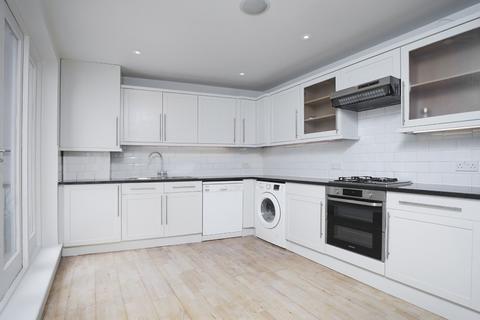 3 bedroom apartment to rent, BARCLAY ROAD, FULHAM, SW6